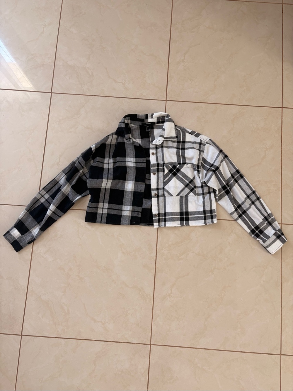 Black & White Two-Tone Plaid Cropped Button-Down